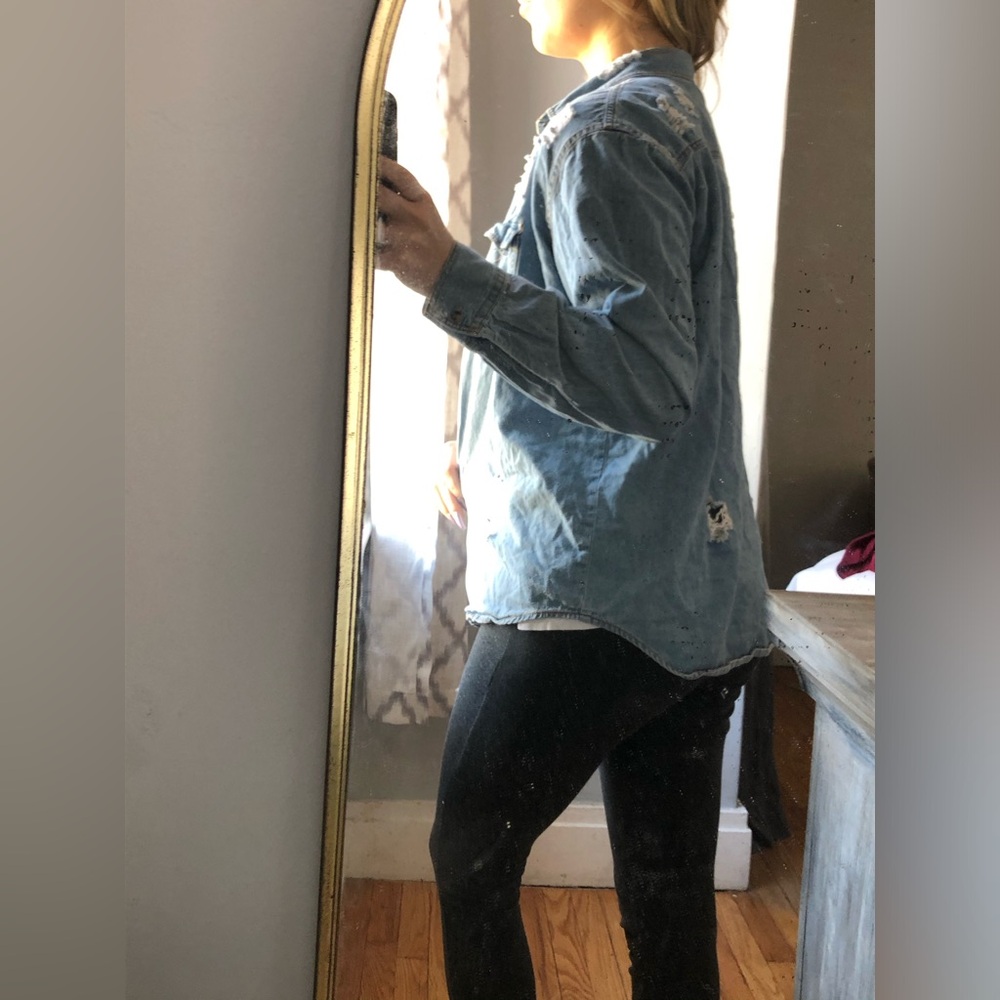 Women’s Jean denim shirt jacket distressed button up - Picture 6 of 11